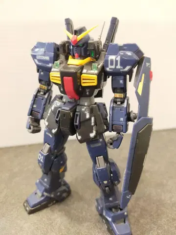 RG 건담 Mk-2 티탄즈 컬러 완성품