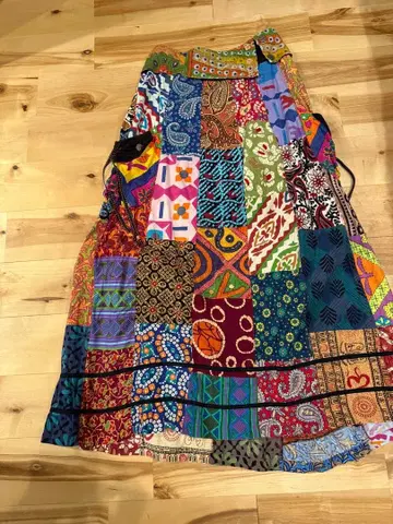 컬러풀 패치워크 플레어 스커트