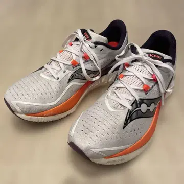 써코니 엔돌핀 스피드 4 26.0cm