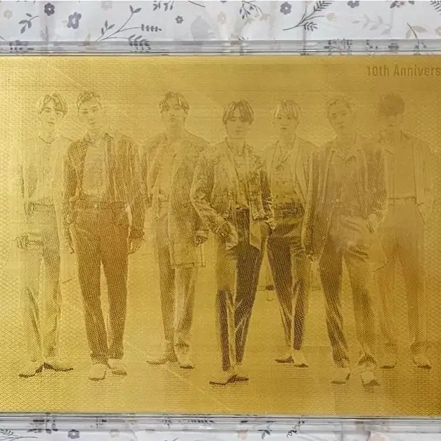 BTS 10주년 2차 순금 메달