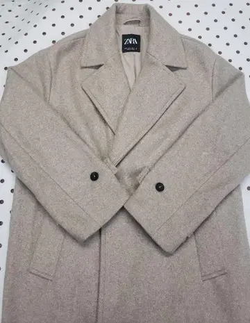 ZARA 라이트 베이지 소프트 오버 사이즈 코트