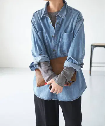 Spick and Span 라이트 온스 데님 셔츠
