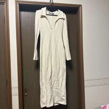 화이트 니트 롱 원피스 ZARA