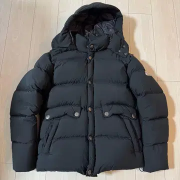 새상품급 PYRENEX REIMS 다운 자켓