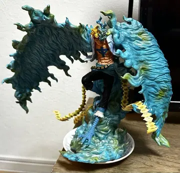 제일복권 라스트 원 마르코 피규어