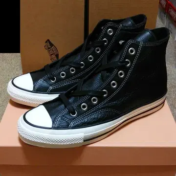 CHUCK TAYLOR LEATHER HI BLACK ADDICT 9