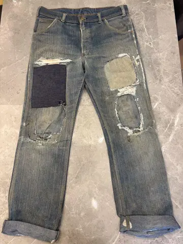 데미지 가공 블루 데님 팬츠 남성용