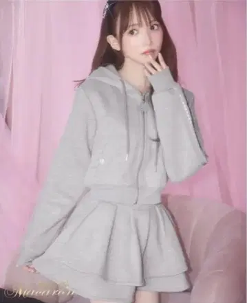 미셸 마카롱 프릴 스커트 셋업 (이너 팬츠 포함) XS