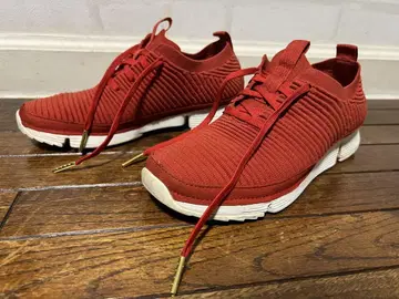 Clarks Trigenic 레드 스니커즈 24cm