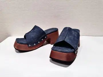 MOUSSY 플랫폼 샌들