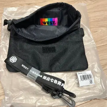 WEST. 칠색 남자 대축제 사코슈
