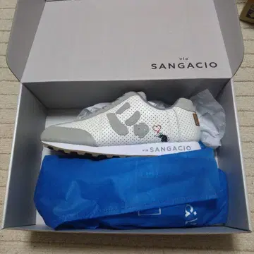 SANGACIO 화이트 그레이 스니커즈