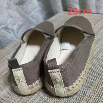 EMU 플랫슈즈