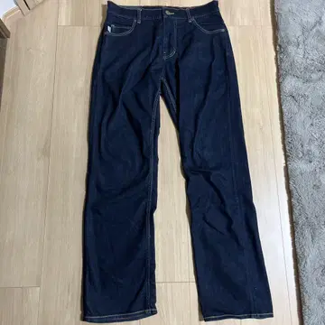 다크 블루 스트레이트 데님 팬츠