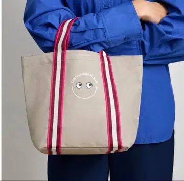 안야 힌드마치의 에코백