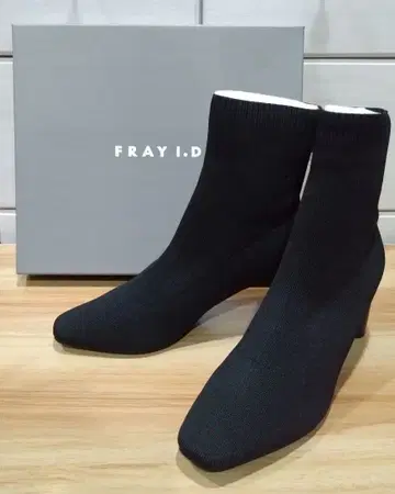 FRAY I.D 세트백 니트 부츠 사이즈 38