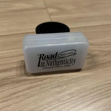 Travis Japan Road to Authenticity 팔찌