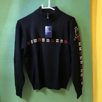메53 Millingwear 블랙 하프 지퍼 니트 스웨터