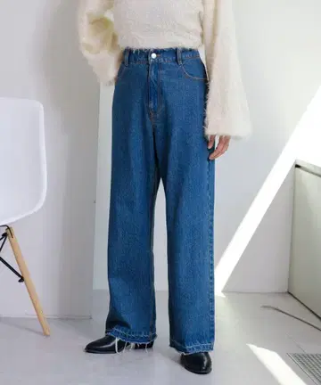 카스타네 하이웨스트 스트레이트 데님 팬츠 여성용 네이비 1