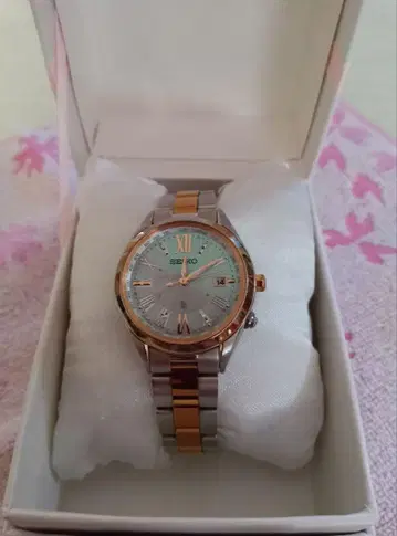 SEIKO 루키아 손목시계