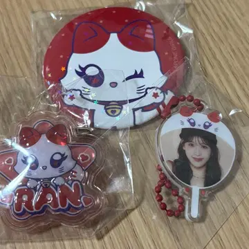 ME:I 캡슐 토이 이시이 란 캔뱃지 미니 부채 통통 명찰