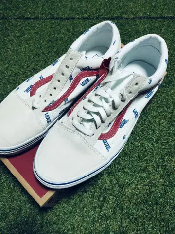 미사용 새상품 27.5cm 반스 올드스쿨 스니커즈 van0217