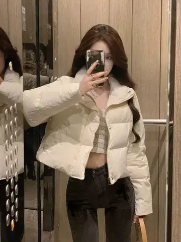 미니 기장 아우터, 심플한 디자인으로 가을/겨울 모임이나 데이트에 최적