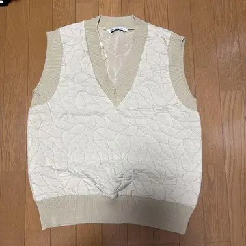 ZARA 퀼팅 베스트 상의 베스트
