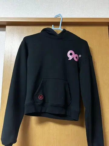 9090 후드티 블랙
