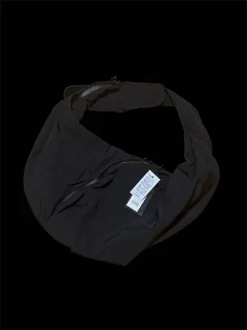 MAASTIK kandma 바디백