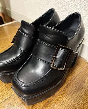 AZUL by moussy 통굽 로퍼 black