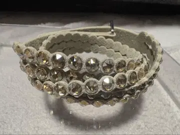 SWAROVSKI 스와로브스키 3연 스웨이드 팔찌