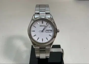 Seiko 7N43-9080 손목시계