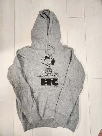 FTC 스누피 후드티 M 사이즈 그레이