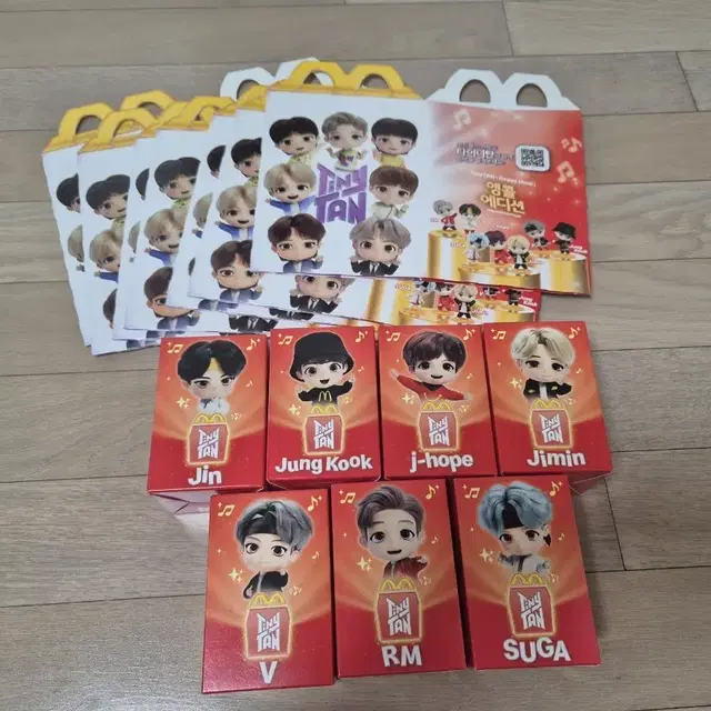 맥도날드 BTS TinyTAN 피규어 풀세트 일괄