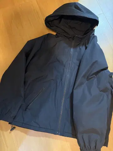 A.P.C. 후드 부착 나일론 자켓 블랙 새상품급 XL