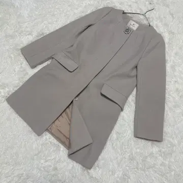 루비 리벳 울 롱 코트 비쥬 부착 노카라 베이지