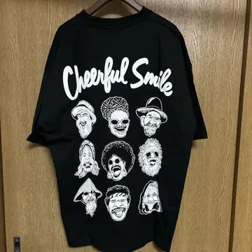 새상품 Cheerful Smile 빅 실루엣 티셔츠