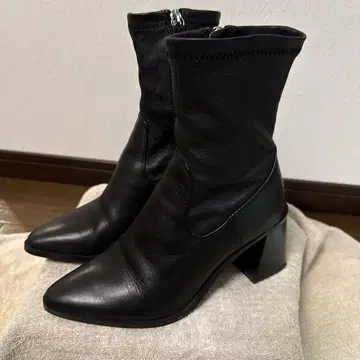 새상품급 ZARA 가죽 포인트 토 미들 부츠 36 블랙 블랙