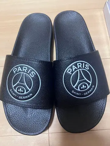 PARIS SAINT-GERMAIN 블랙 샤워 샌들