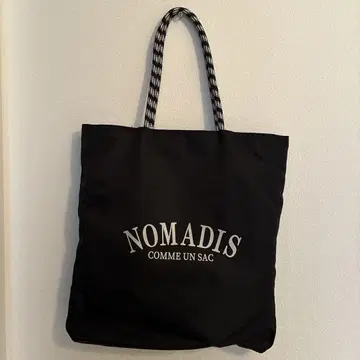 NOMADIS 블랙 토트백
