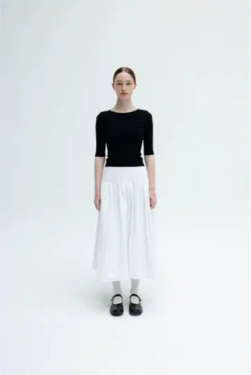 lfm, lexx finger marche 화이트 플레어 스커트