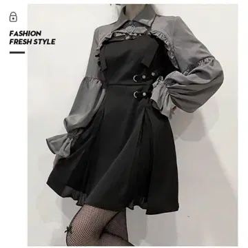 anonenone 초단 프릴 블라우스[M]