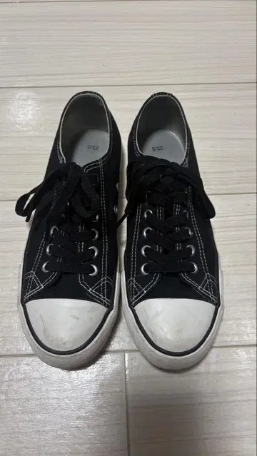 여성용 블랙 캔버스 스니커즈 23.0cm 스니커즈 블랙