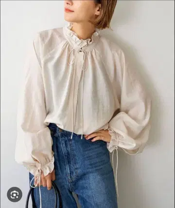 하이브리드 프릴 리본 블라우스 화이트