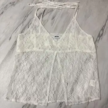 XU 화이트 레이스 뷔스티에