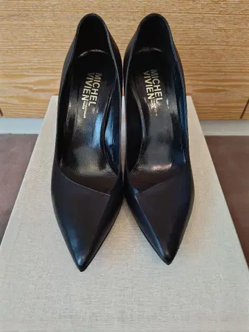 MICHEL VIVIEN 블랙 하이힐