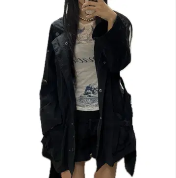블랙 후드 부착 자켓 벨트 부착