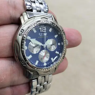 GUESS 크로노그래프 손목시계