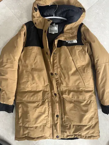 THE NORTH FACE M 사이즈 다운 자켓 베이지/블랙